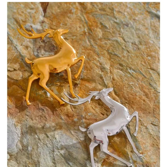 Lapland Reindeer Stainless Steel Waterproof Brooch - Picture 12 of 14